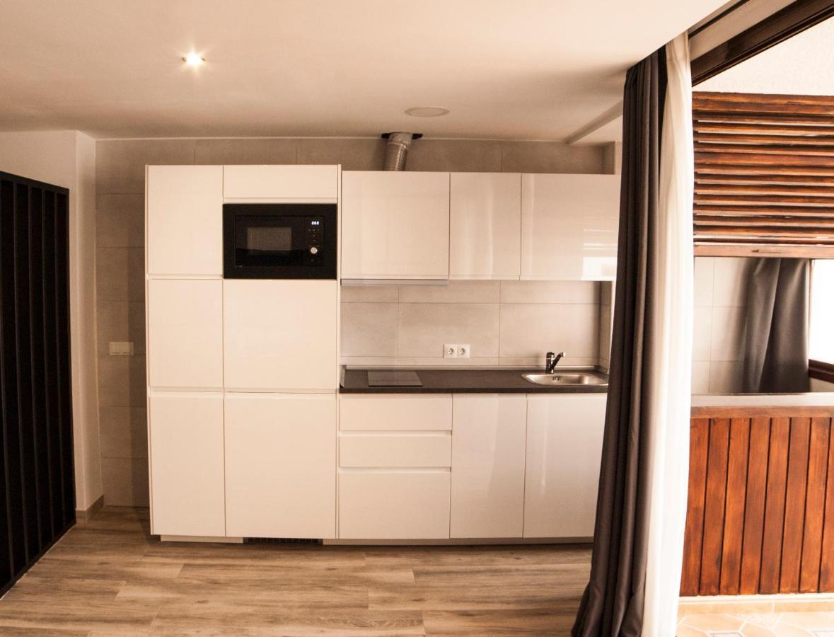 Apartamentos La Nogalera ตอร์เรโมลิโนส ภายนอก รูปภาพ