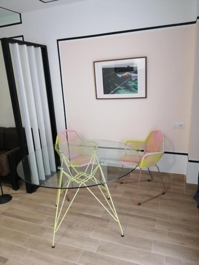 Apartamentos La Nogalera ตอร์เรโมลิโนส ภายนอก รูปภาพ