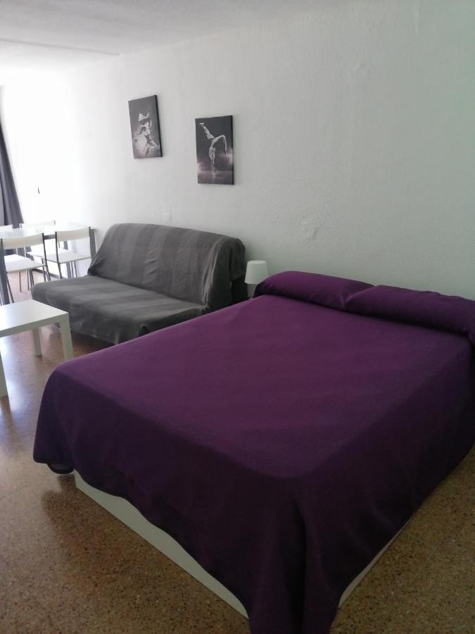 Apartamentos La Nogalera ตอร์เรโมลิโนส ภายนอก รูปภาพ