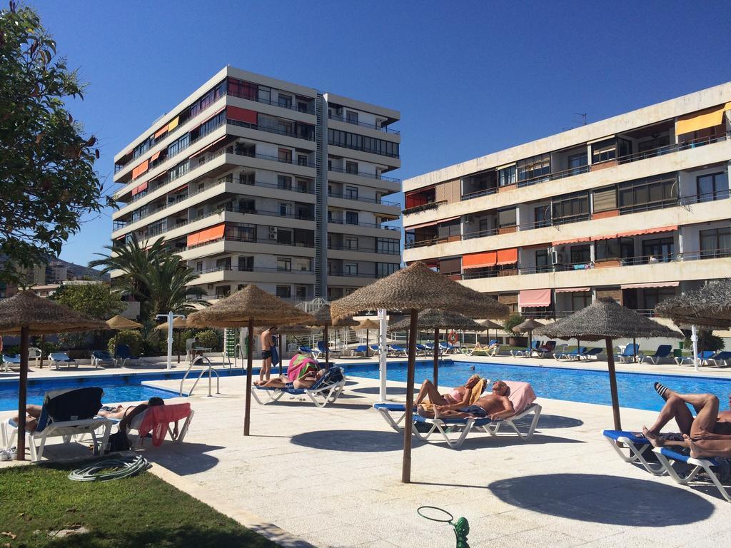 Apartamentos La Nogalera ตอร์เรโมลิโนส ภายนอก รูปภาพ