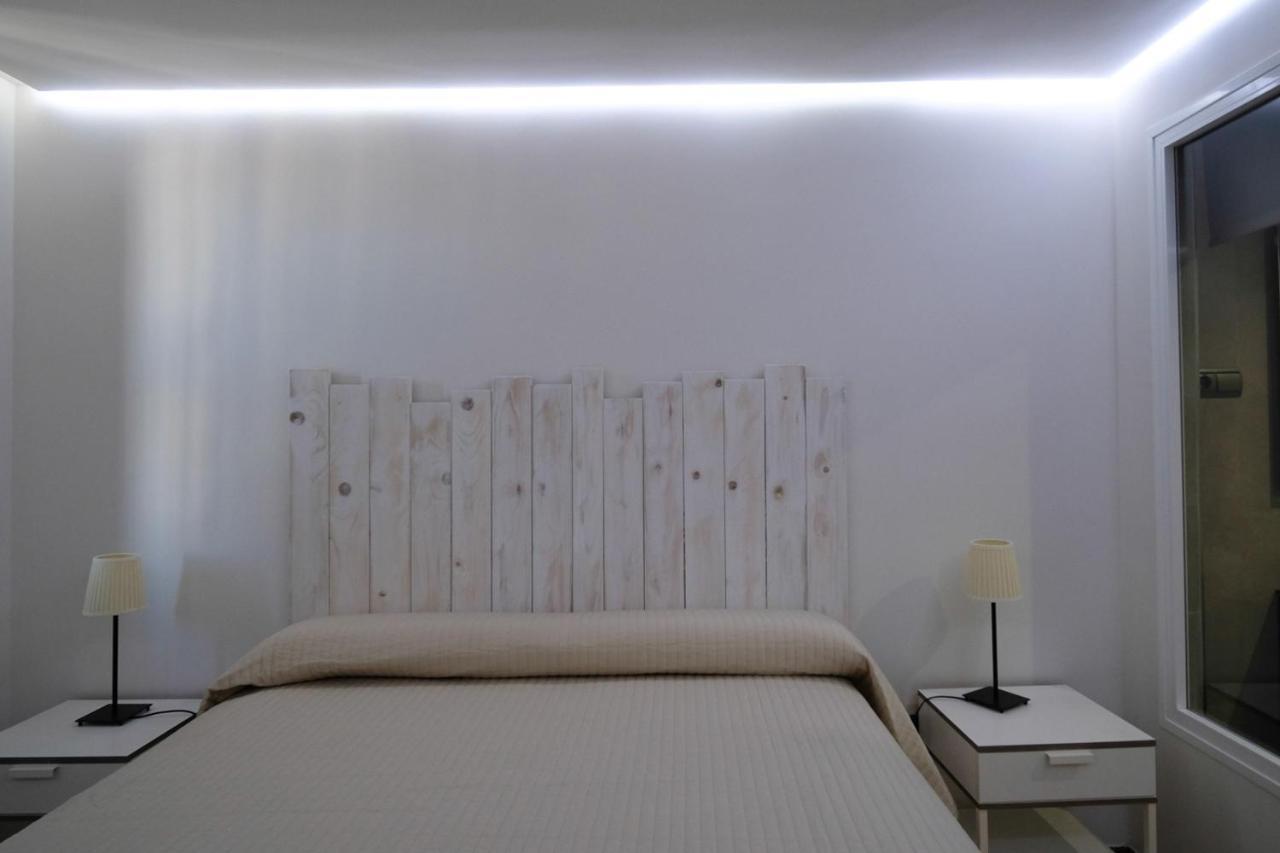 Apartamentos La Nogalera ตอร์เรโมลิโนส ภายนอก รูปภาพ