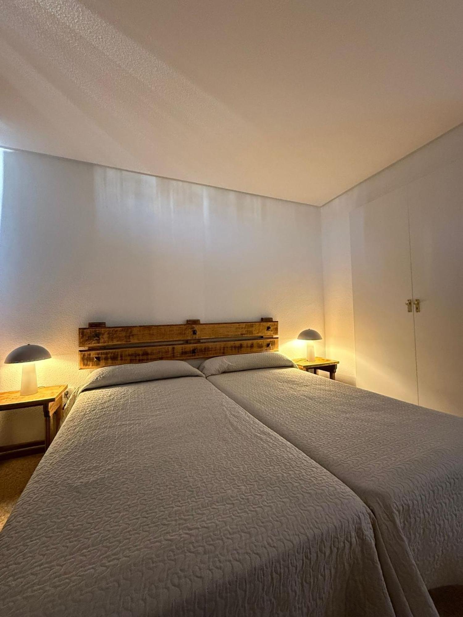 Apartamentos La Nogalera ตอร์เรโมลิโนส ภายนอก รูปภาพ