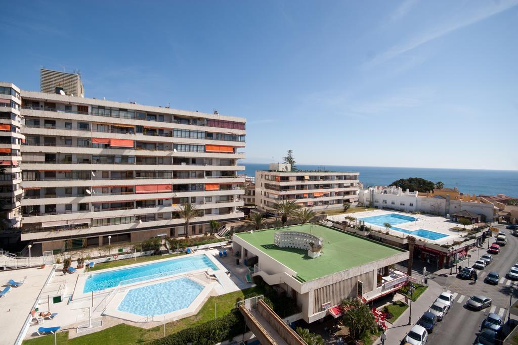 Apartamentos La Nogalera ตอร์เรโมลิโนส ภายนอก รูปภาพ