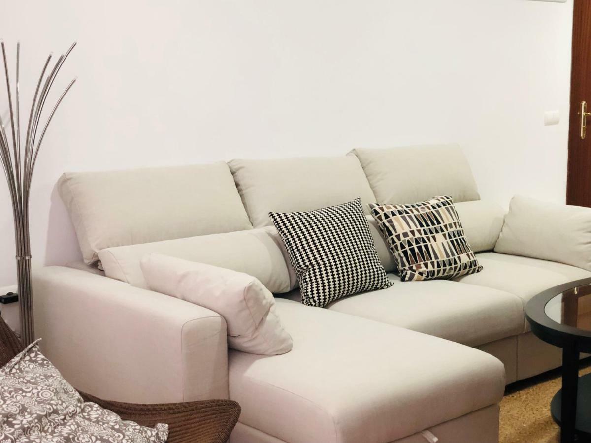 Apartamentos La Nogalera ตอร์เรโมลิโนส ภายนอก รูปภาพ