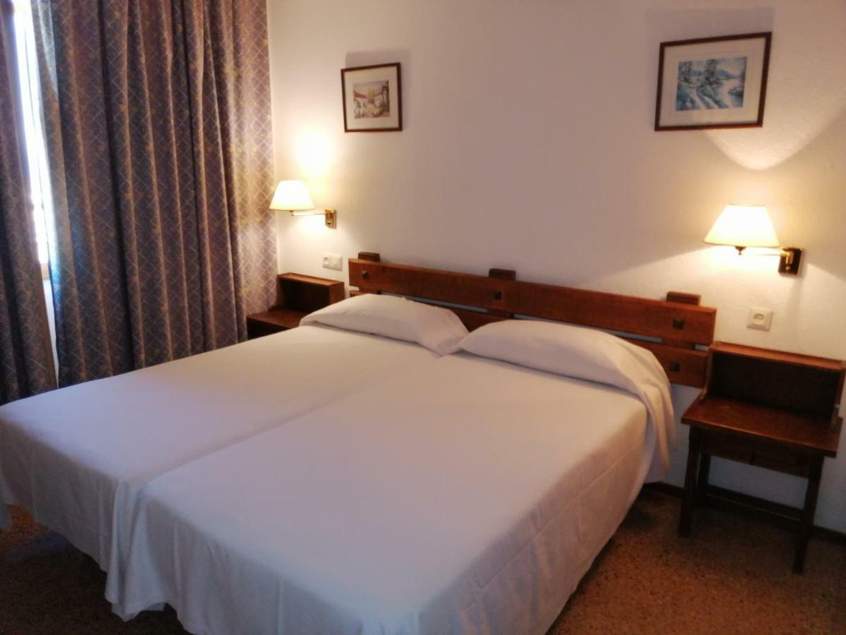 Apartamentos La Nogalera ตอร์เรโมลิโนส ภายนอก รูปภาพ